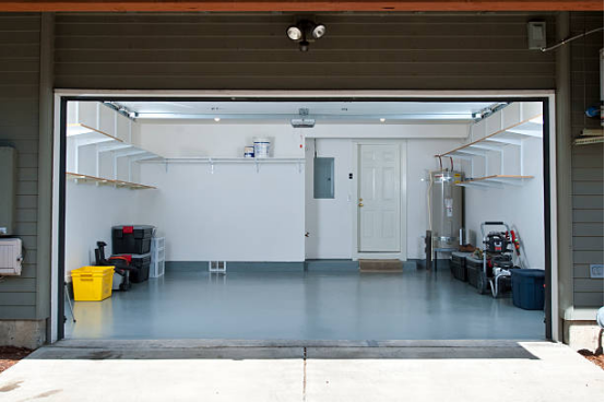 Garage Floor Coating supporting a flexible home storage system in a garage